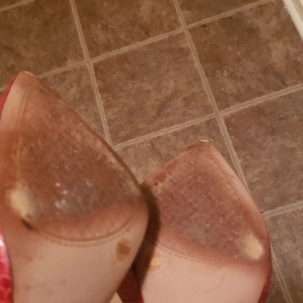 Shoes - Picture 3 of 4